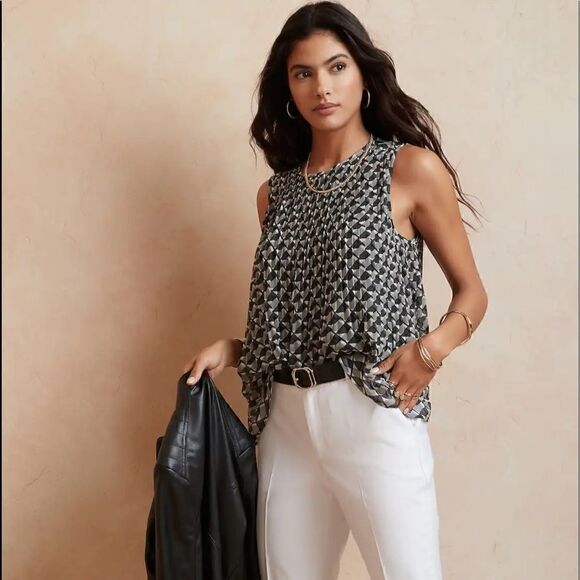 Banana Republic PLEATED TIE-WAIST TANK - Picture 2 of 10